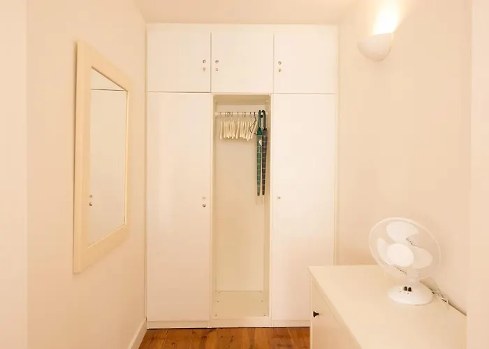 Bright And Spacious In Historic Neighborhood - Ttl269 *