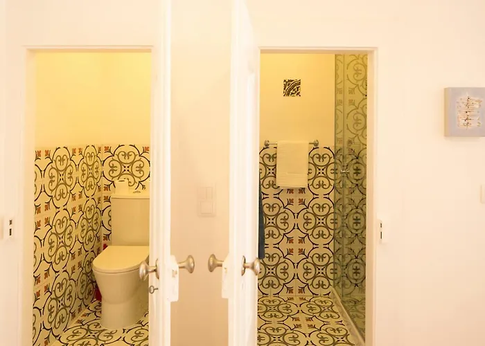 Bright And Spacious In Historic Neighborhood - Ttl269